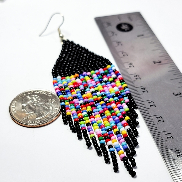 Handmade Seed Bead Fringe Earrings "Pixelated Rainbow in black" - Picture 5 of 5